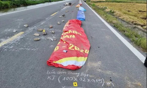 Chặn đường phơi thóc khiến người đi xe máy tử vong, một phụ nữ bị khởi tố