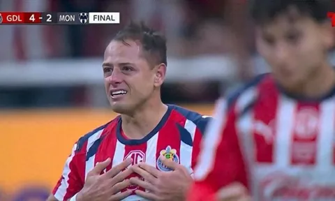 Chicharito bật khóc sau 8 tháng 'tịt ngòi'