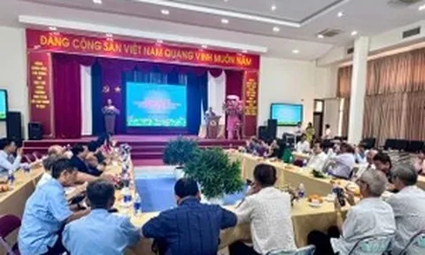 Ấm áp nghĩa tình trong ngày hội ngộ các cựu lãnh đạo ngành giáo dục phía Nam
