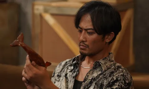 Quyết định mạo hiểm của Doãn Quốc Đam sau cảnh tắm đáng quên