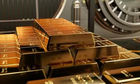 Giá vàng hôm nay 12/11/2025 ở vị thế tốt, SJC tăng gần 2 triệu đồng/lượng; Nga, Trung Quốc tăng dự trữ