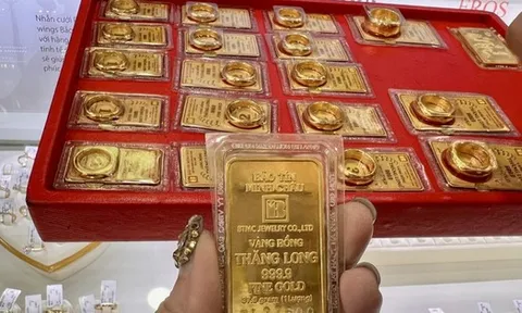 Có 10 cây vàng, gửi giữ hộ tại ngân hàng mất bao nhiêu phí?