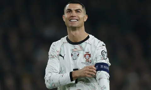 Ronaldo bị đuổi bao nhiêu lần trong sự nghiệp?