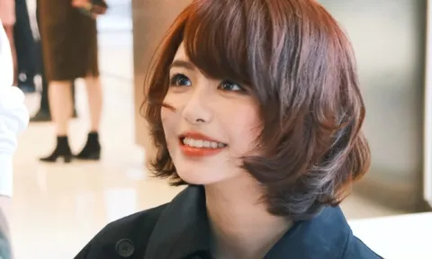 'Em gái' Huỳnh Hiểu Minh vừa lộ diện đã gây bàn tán vì nhan sắc ngây thơ, được khen giống hệt Angelababy