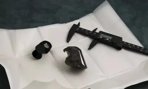 Doanh nhân Bỉ sở hữu viên kim cương đen The Black Falcon chế tác lớn nhất thế giới