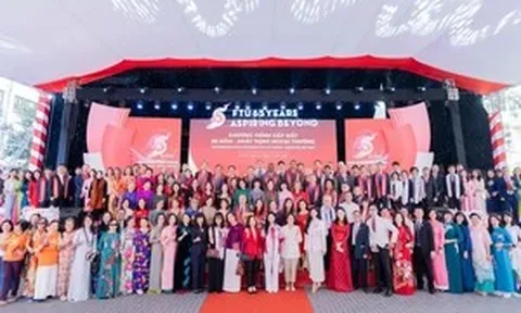 Trường ĐH Ngoại thương kỷ niệm 65 năm thành lập