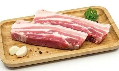 Giá heo hơi hôm nay 16/11: Miền Bắc, miền Trung đứng yên, miền Nam đi ngang