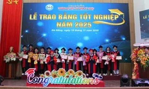 Trường ĐH Sư phạm Kỹ thuật Đà Nẵng trao bằng tốt nghiệp cho gần 500 sinh viên