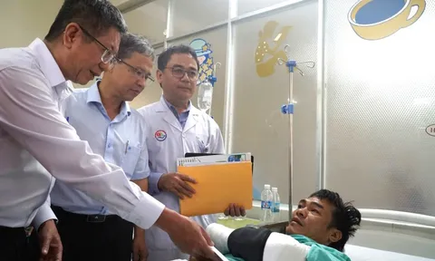 Lãnh đạo tỉnh Khánh Hòa thăm, động viên nạn nhân vụ sạt lở đèo Khánh Lê và Khánh Sơn