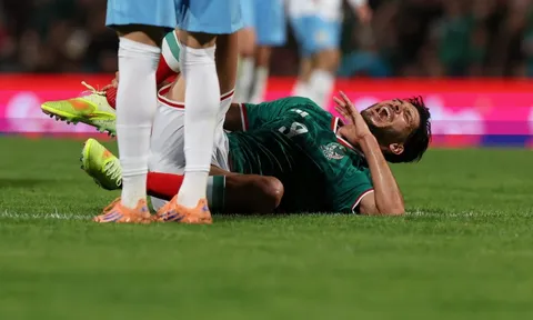 Tuyển Mexico gặp tình thế chưa từng có