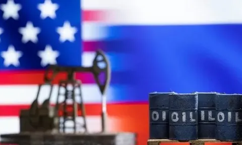 Tổng thống Trump: Bất kỳ quốc gia nào hợp tác với Nga sẽ bị trừng phạt rất nghiêm khắc