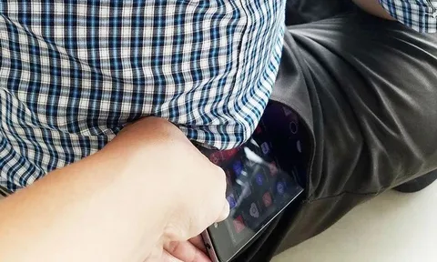 Truy tìm tang vật và bị hại vụ trộm điện thoại trong công viên Cầu Giấy