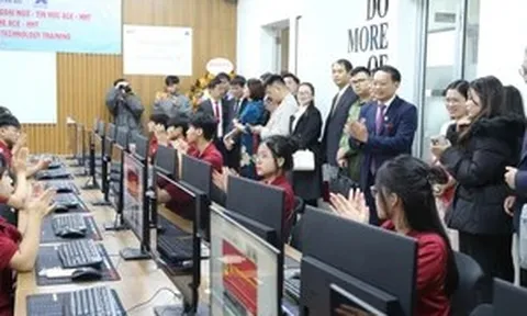 Trường Cao đẳng Công nghệ cao Hà Nội với nhiều hoạt động kỷ niệm Ngày Nhà giáo Việt Nam