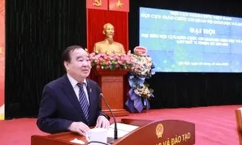 Phát huy vai trò của các cựu giáo chức trong kỷ nguyên mới