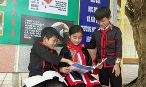 Giáo dục là nhân tố quyết định đến sự phát triển bền vững