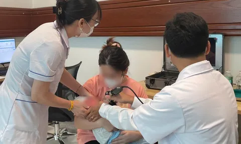 Cuộc sống gia đình đảo lộn vì con mắc cúm A 1