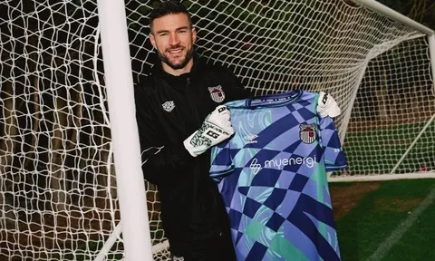 Vụ chuyển nhượng kỳ lạ có thời hạn 7 ngày của CLB Anh