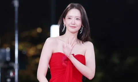 Mỹ nhân đẹp nhất nhì showbiz bị chê mặc váy cúp ngực rộng thùng thình kém sang, cảm giác 'nuốt chửng' cả cơ thể