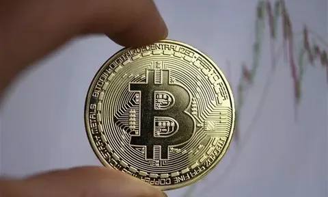 Vì sao giá Bitcoin giảm mạnh?
