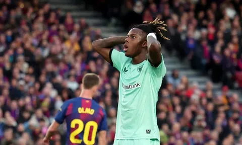Nico Williams bị CĐV Barca la ó dữ dội tại Camp Nou