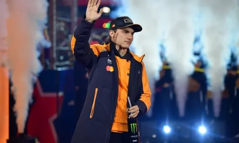 Norris và Piastri bị loại, cuộc đua vô địch F1 đảo chiều