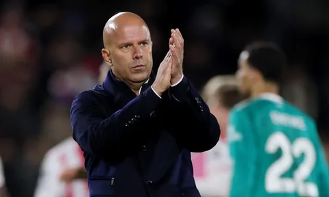 Dàn ứng viên thay Slot ở Liverpool