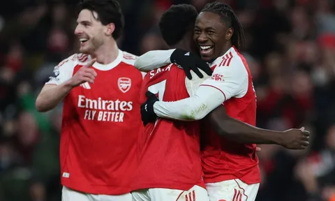 Ai cản được Arsenal