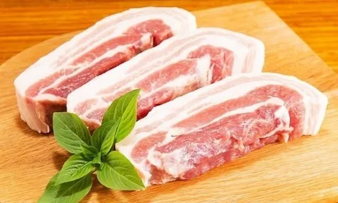 Giá heo hơi hôm nay 24/11: Duy trì đà tăng