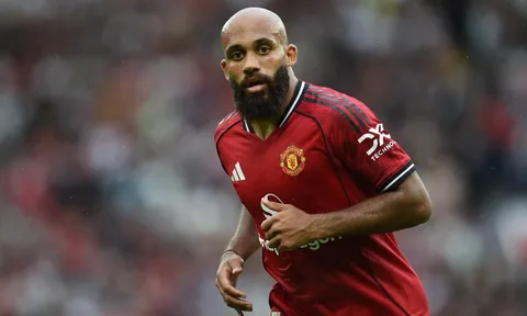 MU thấp thỏm vì Mbeumo