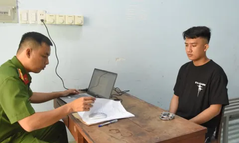 Bắt đối tượng cướp tiệm vàng do đầu tư tiền “ảo” lỗ và thua game cờ bạc online