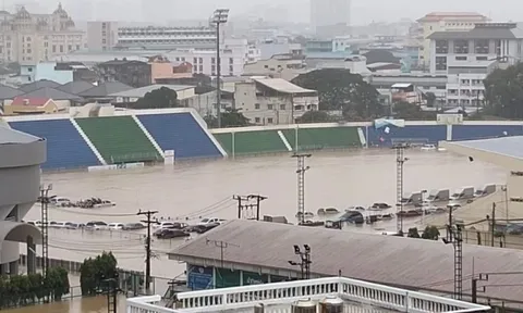 Sân SEA Games 33 ngập lụt, bảng đấu của U22 Việt Nam bị ảnh hưởng