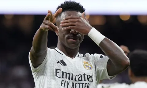 Vinicius và cuộc nổi loạn trong tuyệt vọng