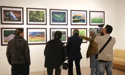 Khai mạc Triển lãm ảnh kỷ niệm 70 năm quan hệ ngoại giao Việt Nam – Indonesia