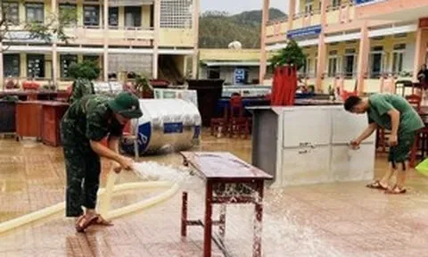 Nỗ lực giữ nhịp học tập khi học sinh vùng lũ trở lại trường