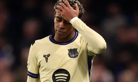 Barcelona thua thảm Chelsea