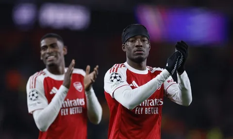 Đội đầu tiên giành vé vào vòng knock-out Champions League