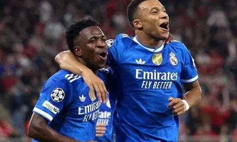 Mbappe đi vào lịch sử