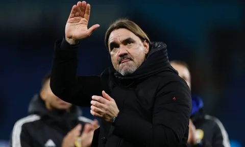 Farke đối mặt 'tuần sinh tử' tại Leeds