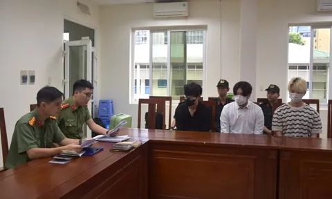 Bắt giữ, bàn giao 3 đối tượng người Hàn Quốc bị Interpol “truy nã đỏ”