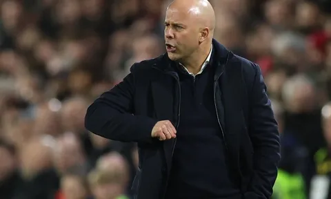 Trụ cột Liverpool yêu cầu sa thải Slot