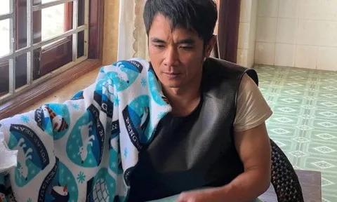 Bắt khẩn cấp đối tượng cưỡng hiếp cô gái ở bãi đất trống