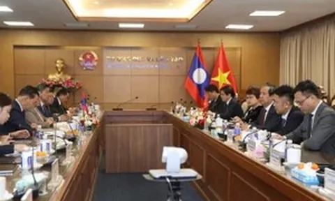 Nâng cao hiệu quả hợp tác giáo dục, đào tạo Việt Nam - Lào