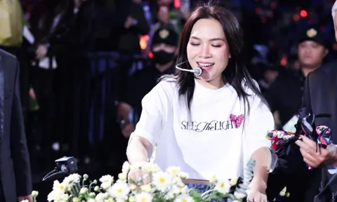 Người đặc biệt được Mỹ Tâm tặng vé xem live concert, đích thân đạp xe đi tìm