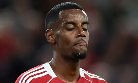 Isak và bi kịch của một bản hợp đồng kỷ lục