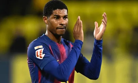 Barcelona khép lại 2025 bằng cơn mưa bàn thắng