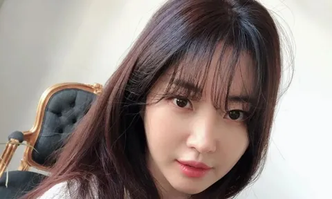 'Nhan sắc không tuổi' của Kim Sa Rang ở tuổi U50