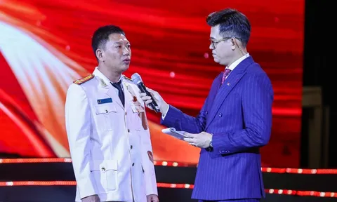 Thượng tá công an bơi 2km trong đêm lũ dữ cứu dân: Tấm gương lan tỏa tinh thần thi đua yêu nước