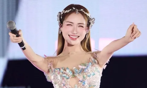 Hòa Minzy thắng lớn cuối năm