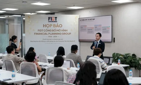 Trước mỏ vàng 800 tỷ USD tài sản của người Việt, Chủ tịch FIDT tuyên bố ngừng "sống" chỉ bằng tiền hoa hồng