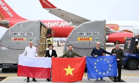 Ba Lan viện trợ cho Việt Nam 7 tấn hàng hỗ trợ khắc phục hậu quả thiên tai